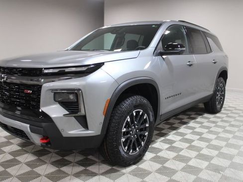 New 2026 Chevrolet Traverse Z71 w/ Enhanced Driving Package AWD/4WD image 7