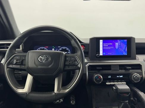 Used 2025 Toyota Tacoma TRD Sport AWD/4WD image 3