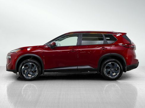 Used 2025 Nissan Rogue SV w/ SV Premium Package AWD/4WD image 2