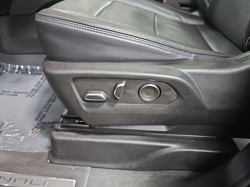 Used 2023 GMC Yukon XL Denali w/ LPO, Floor Liner Package AWD/4WD image 36