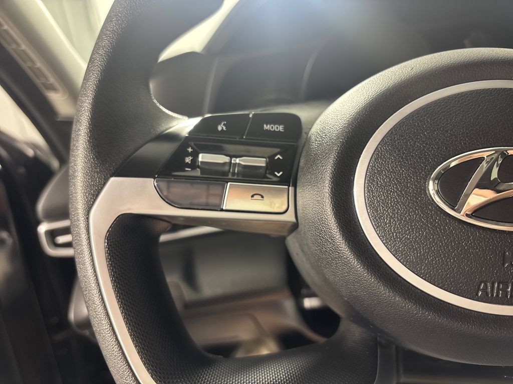 Used 2023 Hyundai Elantra SEL w/ Cargo Package FWD image 18