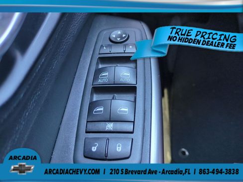 Used 2021 Jeep Cherokee Latitude Lux w/ Comfort/Convenience Group FWD image 22