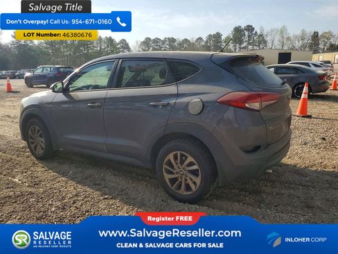 Used 2018 Hyundai Tucson SE AWD/4WD image 3