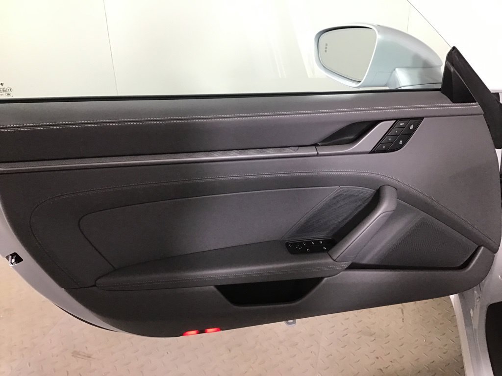 Certified 2023 Porsche 911 Carrera 4 AWD/4WD image 28