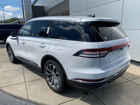New 2026 Lincoln Aviator Reserve AWD/4WD image 3