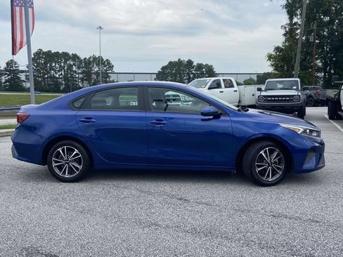 Used 2023 Kia Forte LXS FWD image 2