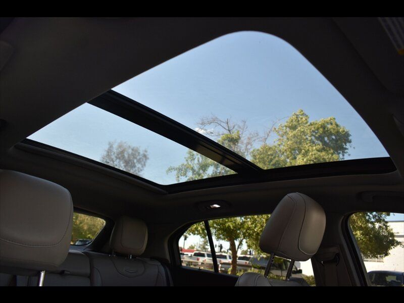 Used 2020 Cadillac XT4 Premium Luxury FWD image 37