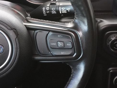 Used 2021 Jeep Wrangler Unlimited Sport AWD/4WD image 23
