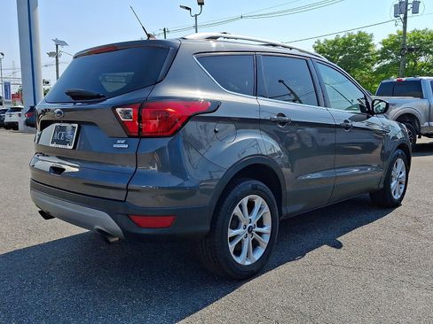 Certified 2019 Ford Escape SE FWD image 6