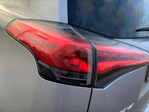 Used 2016 Toyota RAV4 XLE w/ Convenience Package image 29