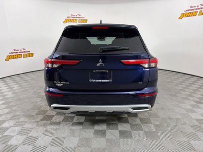 Used 2024 Mitsubishi Outlander SE Black Edition