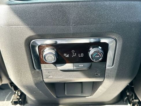 New 2026 Chevrolet Suburban LS image 26
