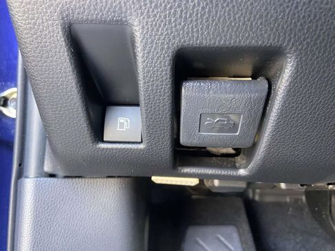 Used 2020 Toyota RAV4 XSE image 30