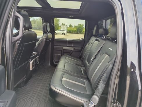 Used 2019 Ford F150 Platinum w/ Equipment Group 701A Luxury AWD/4WD image 16