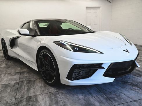 Used 2024 Chevrolet Corvette Stingray Convertible w/ 1LT RWD image 8