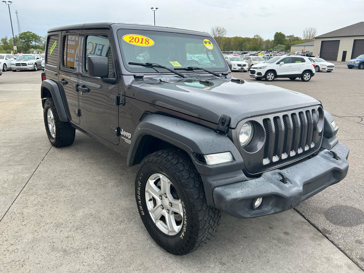 Used 2018 Jeep Wrangler Unlimited Sport S AWD/4WD image 3