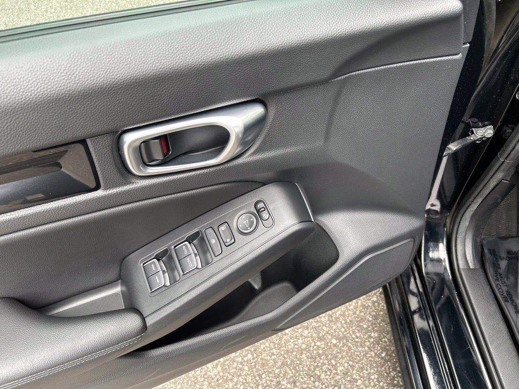 Used 2023 Honda Civic EX-L image 15