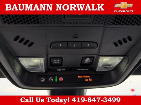 Used 2025 Cadillac XT5 Premium Luxury AWD/4WD image 39