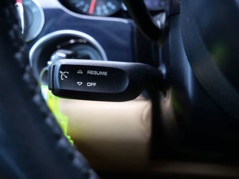 Used 2016 Porsche Panamera 4S image 19