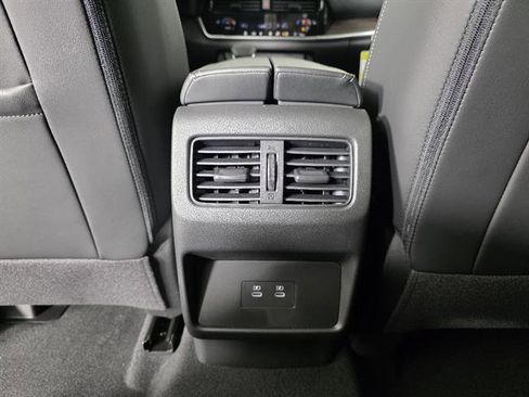 New 2026 Nissan Rogue Platinum AWD/4WD image 43