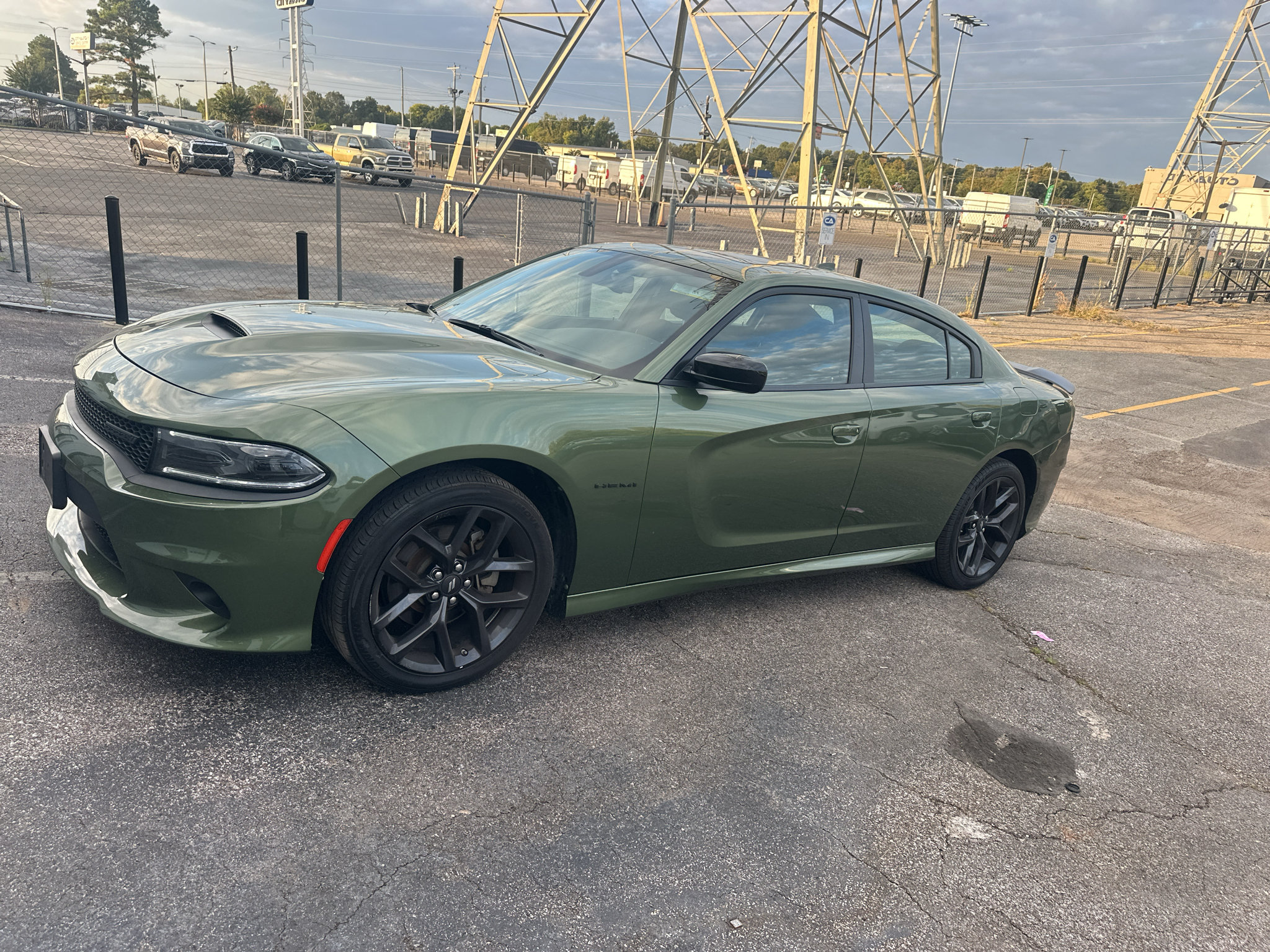 Used 2022 Dodge Charger R/T w/ Blacktop Package RWD image 1