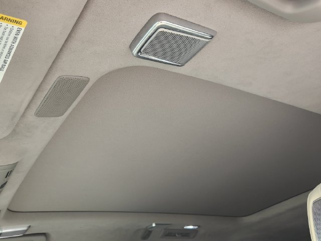 Used 2021 Cadillac Escalade Sport Platinum AWD/4WD image 17