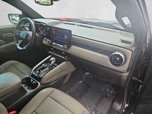 Used 2024 Chevrolet Colorado ZR2 w/ ZR2 Convenience Package III AWD/4WD image 22