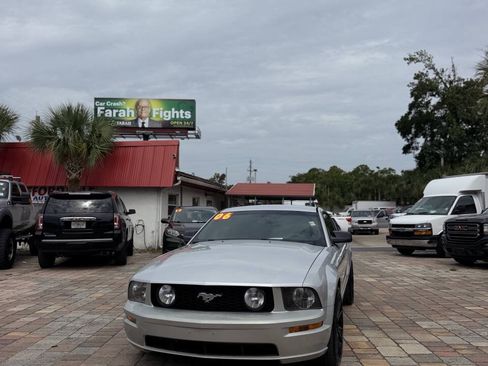 Used 2006 Ford Mustang GT RWD image 13