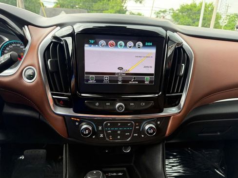 Used 2019 Chevrolet Traverse High Country AWD/4WD image 31