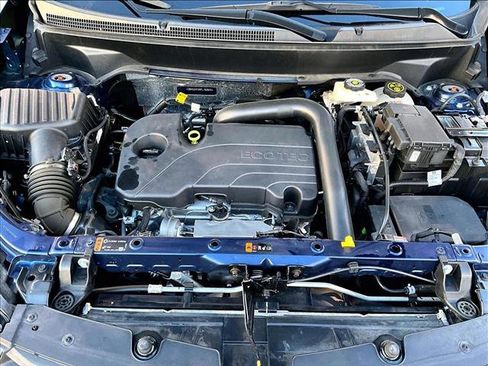 Used 2023 Chevrolet Equinox LS w/ LS Convenience Package image 11