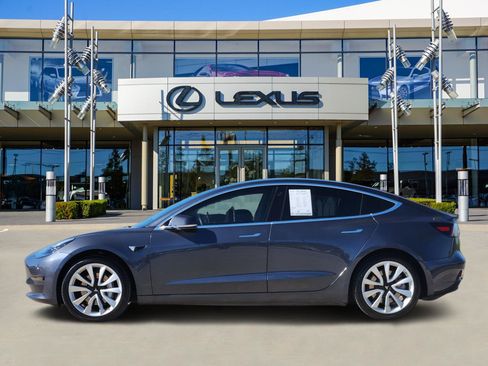 Used 2018 Tesla Model 3 Long Range image 3