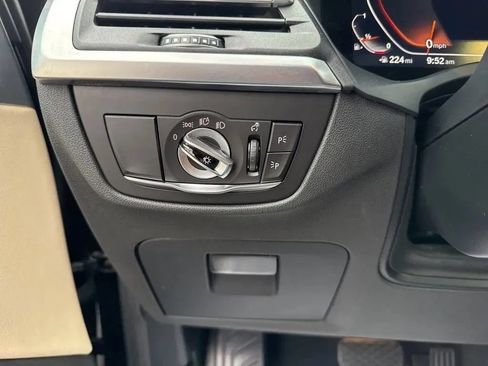 Used 2023 BMW X3 xDrive30i w/ Convenience Package AWD/4WD image 10