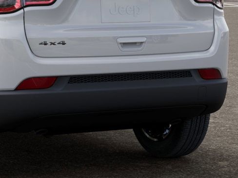 New 2026 Jeep Compass Latitude AWD/4WD image 7