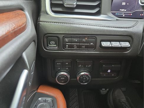 Certified 2023 GMC Yukon Denali Ultimate image 21