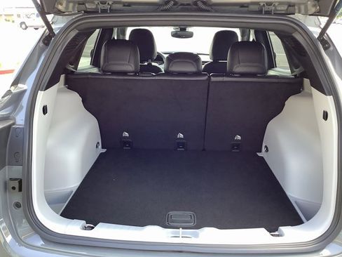 Used 2024 Jeep Compass Limited image 27