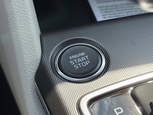 New 2026 Kia Sportage EX FWD image 33