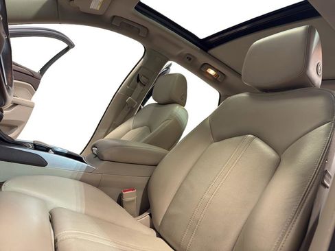 Used 2015 Cadillac SRX Luxury image 14