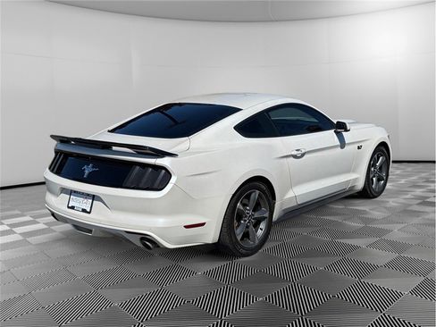 Used 2017 Ford Mustang Coupe w/ Equipment Group 051A RWD image 5