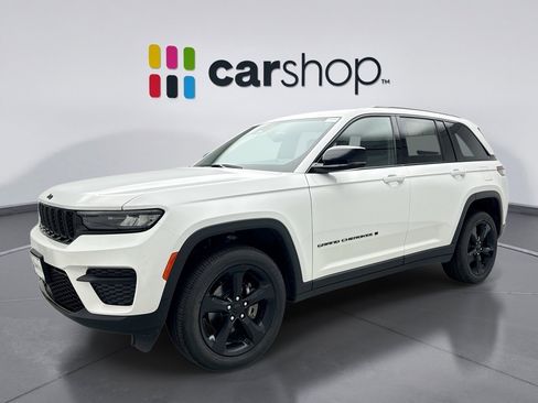 Used 2023 Jeep Grand Cherokee Altitude AWD/4WD image 1