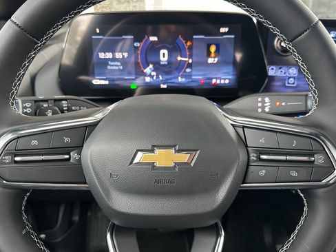 New 2026 Chevrolet Equinox EV LT image 21