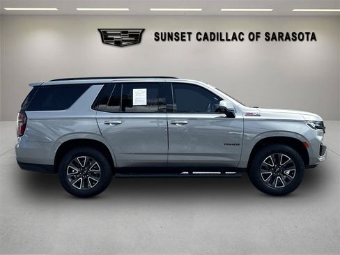 Used 2023 Chevrolet Tahoe Z71 w/ Luxury Package AWD/4WD image 3