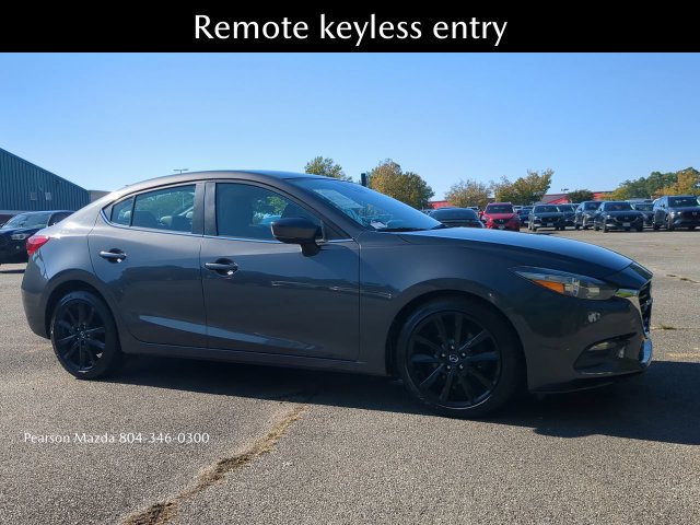 Used 2018 MAZDA MAZDA3 Touring FWD image 2