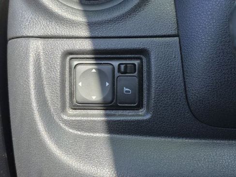 Used 2019 Nissan Versa S Plus FWD image 8