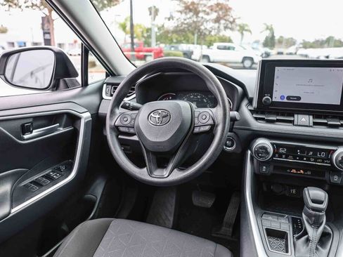 Certified 2025 Toyota RAV4 XLE FWD image 4