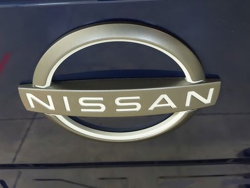 Used 2022 Nissan Frontier SV AWD/4WD image 35
