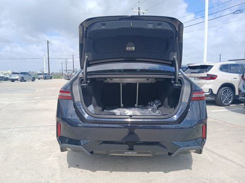 New 2026 BMW 530i w/ M Sport Package RWD image 9