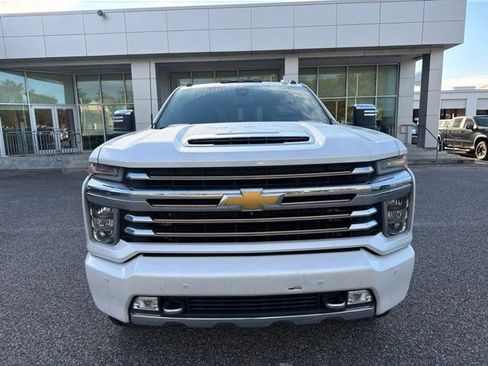 Used 2020 Chevrolet Silverado 2500 High Country w/ Z71 Off-Road Package AWD/4WD image 2