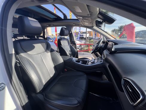 Used 2021 Hyundai Santa Fe Limited image 45