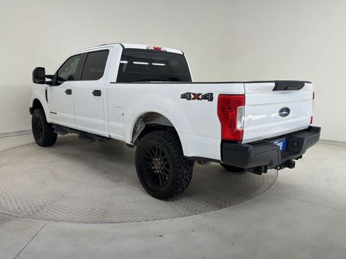 Used 2018 Ford F250 XL AWD/4WD image 3