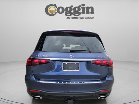 New 2026 Mercedes-Benz GLS 450 4MATIC image 3